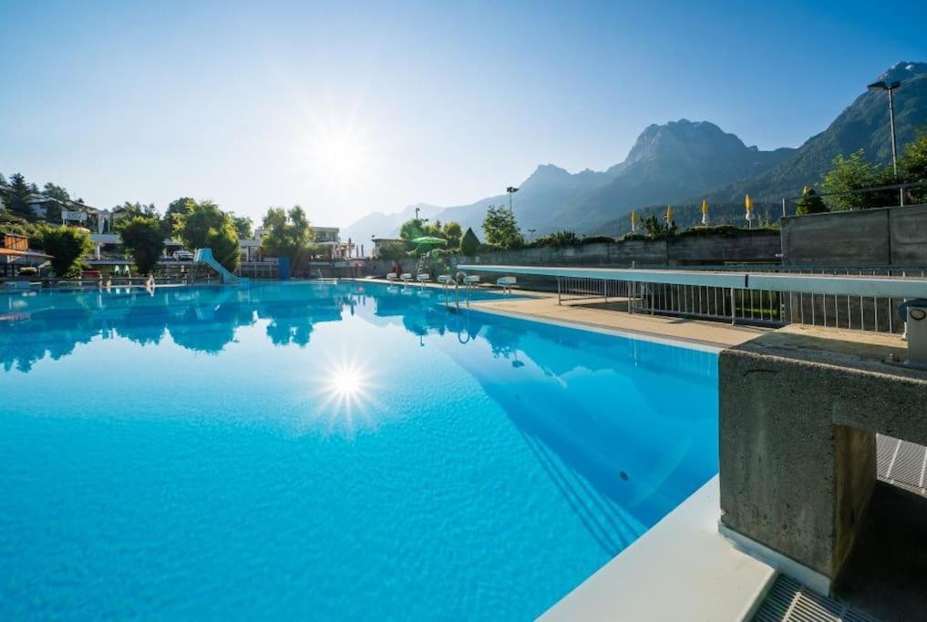 Aaa Chalet Allegra Rojo With Mountain View Scuol Luaran gambar