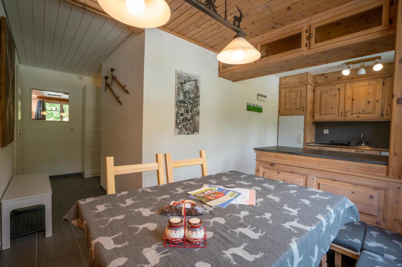 Aaa Chalet Allegra Rojo With Mountain View Scuol Luaran gambar