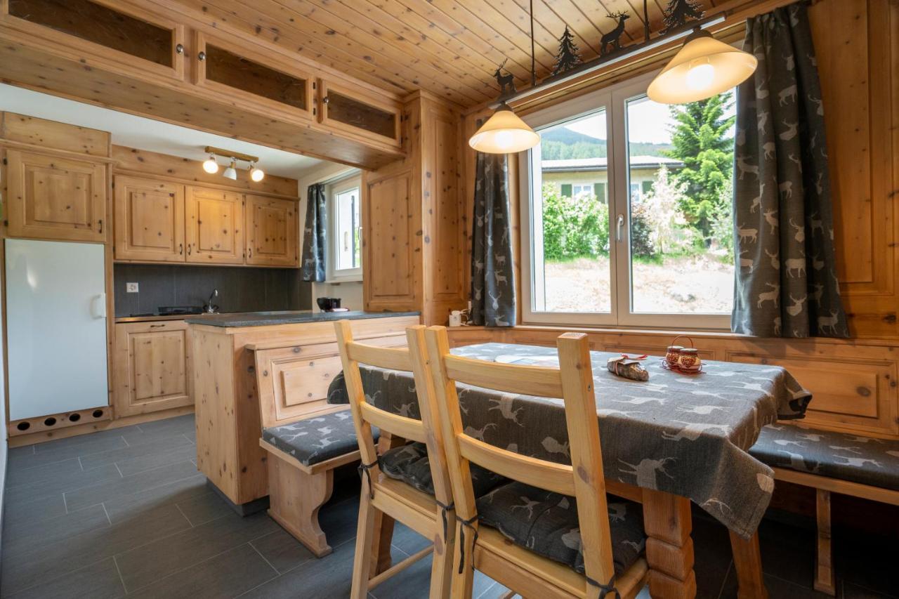 Aaa Chalet Allegra Rojo With Mountain View Scuol Luaran gambar